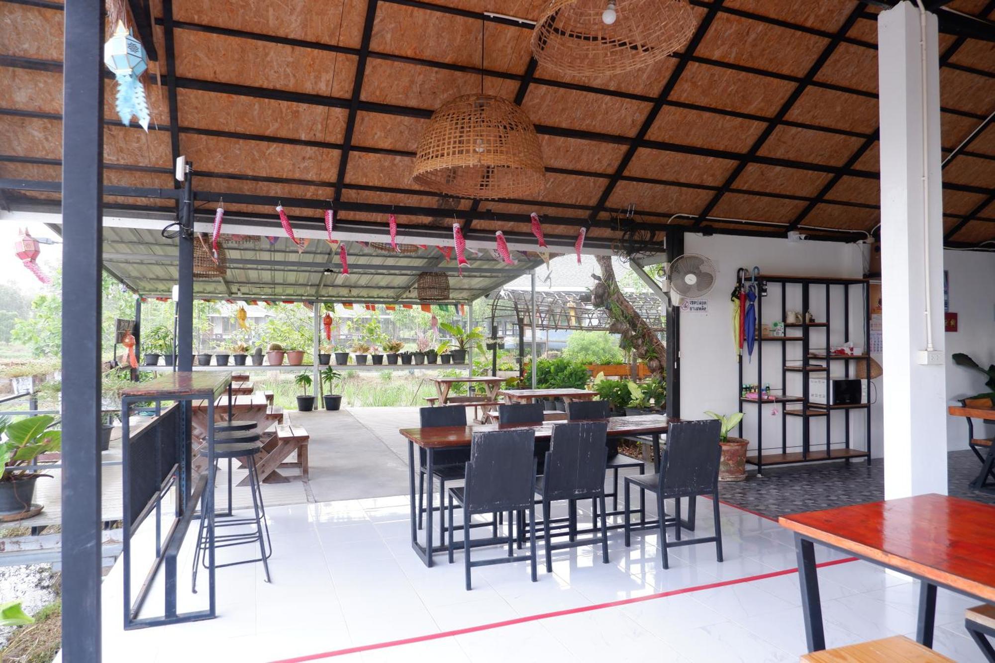 Nok Chan Mee Na Chom Thong Ngoại thất bức ảnh